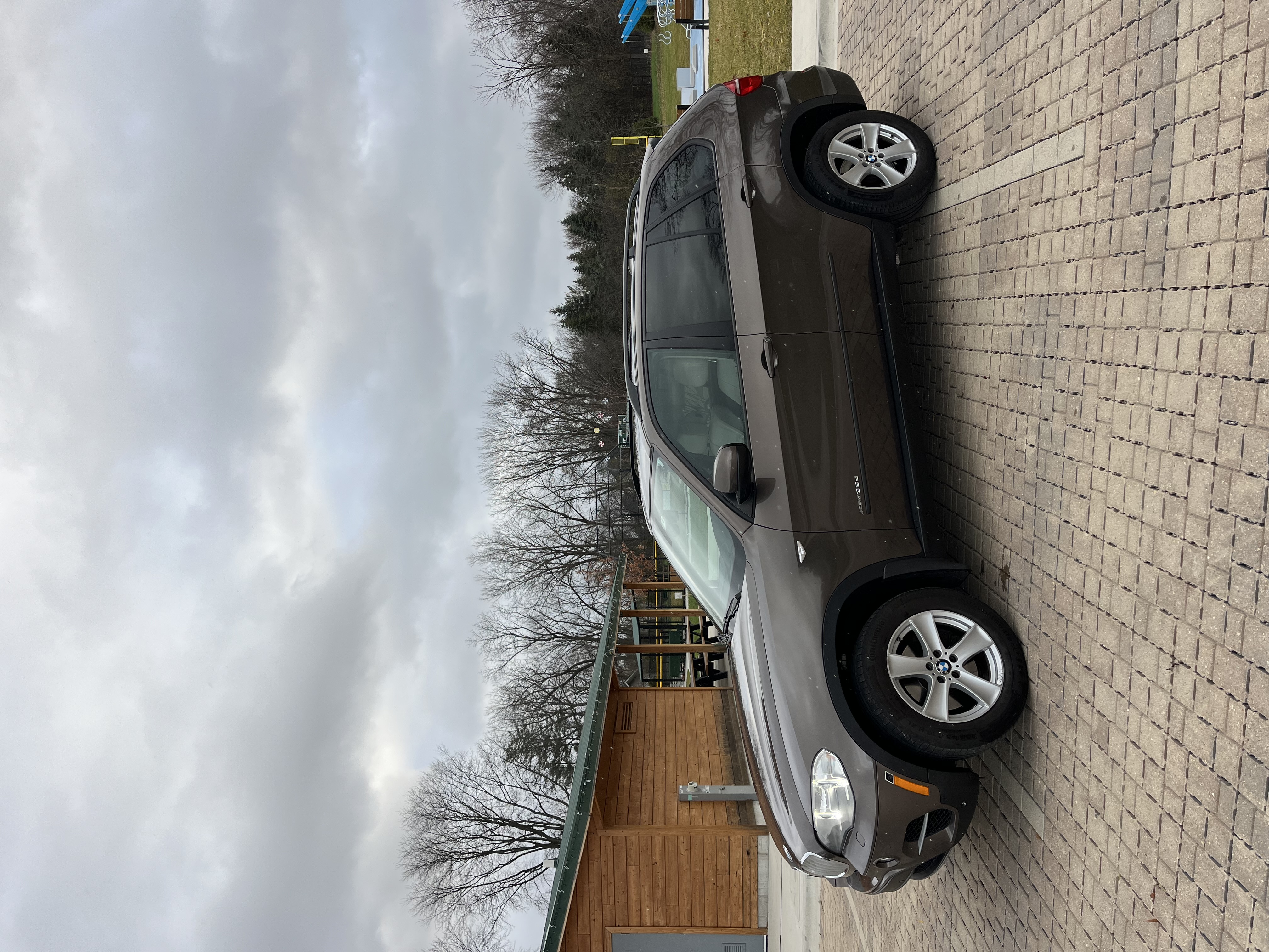 Used 2012 BMW X5 xDrive35d AWD/4WD image 2