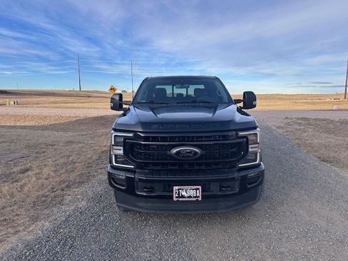 Used 2021 Ford F250 Lariat image 10