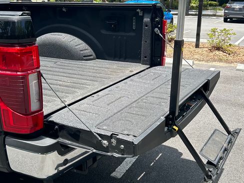 Used 2022 Ford F250 King Ranch w/ King Ranch Ultimate Package image 9