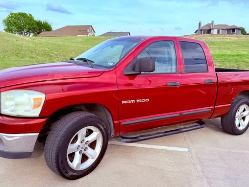 Used 2007 Dodge Ram 1500 Truck SLT image 4