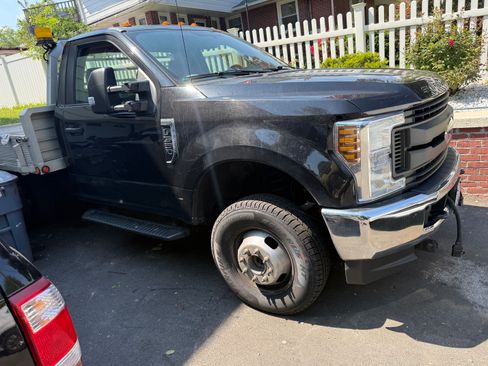 Used 2019 Ford F350 XL w/ XL Value Package AWD/4WD image 9