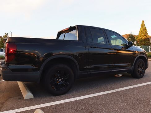 Used 2017 Honda Ridgeline Black Edition image 13