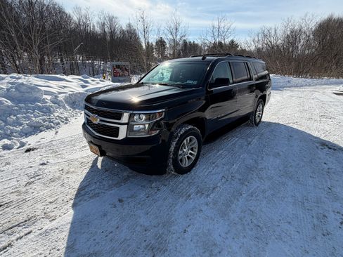 Used 2015 Chevrolet Suburban LT w/ Max Trailering Package image 9