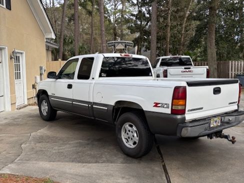 Used 2001 Chevrolet Silverado 1500 LS w/ Off-Road Chassis Pkg image 1