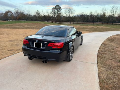 Used 2011 BMW M3 Convertible image 16