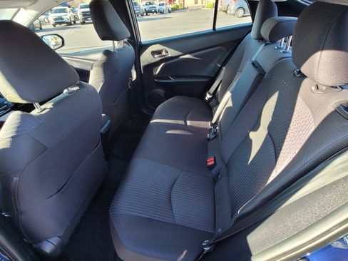 Used 2017 Toyota Prius Three Touring image 11