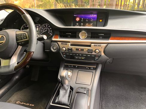 Used 2018 Lexus ES 350 350 Sedan 4D image 8