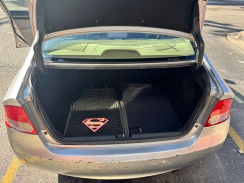 Used 2007 Honda Civic Hybrid Sedan 4D image 6