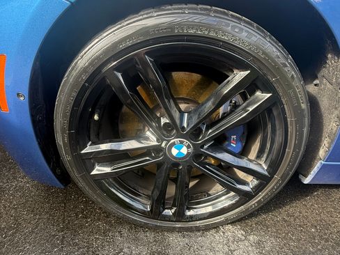 Used 2017 BMW 340i xDrive Sedan AWD/4WD image 18