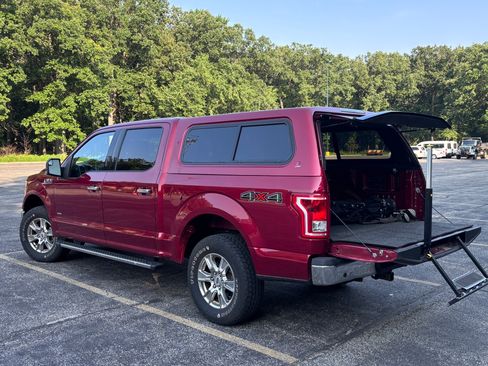Used 2017 Ford F150 XLT w/ Equipment Group 302A Luxury image 11