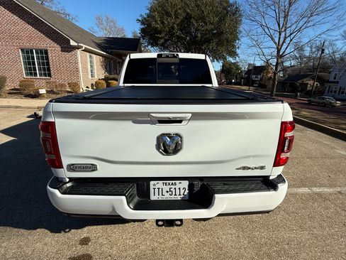 Used 2024 RAM 2500 Limited w/ Towing Technology Group image 2