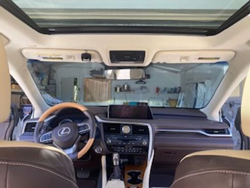 Used 2018 Lexus RX 350 FWD w/ Premium Package image 12
