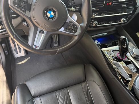 Used 2019 BMW M550i xDrive w/ Dynamic Handling Package AWD/4WD image 5