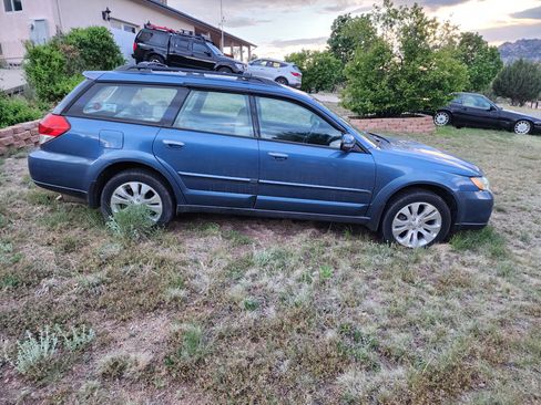 Used 2008 Subaru Outback 2.5XT Limited image 4