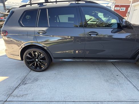 Used 2026 BMW X7 xDrive40i w/ M Sport Package AWD/4WD image 10