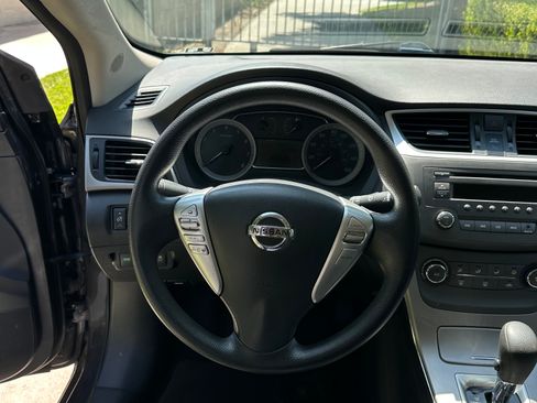 Used 2014 Nissan Sentra SV FWD image 20