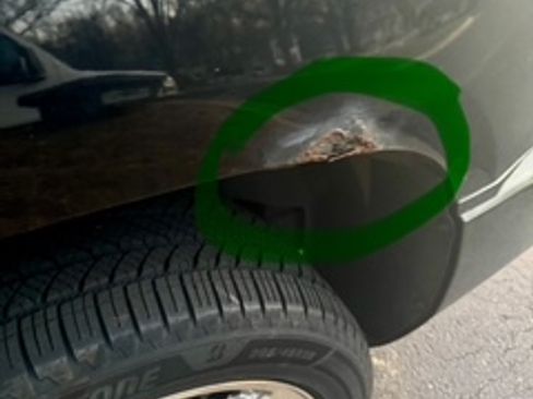 Used 2010 Cadillac Escalade Luxury image 4