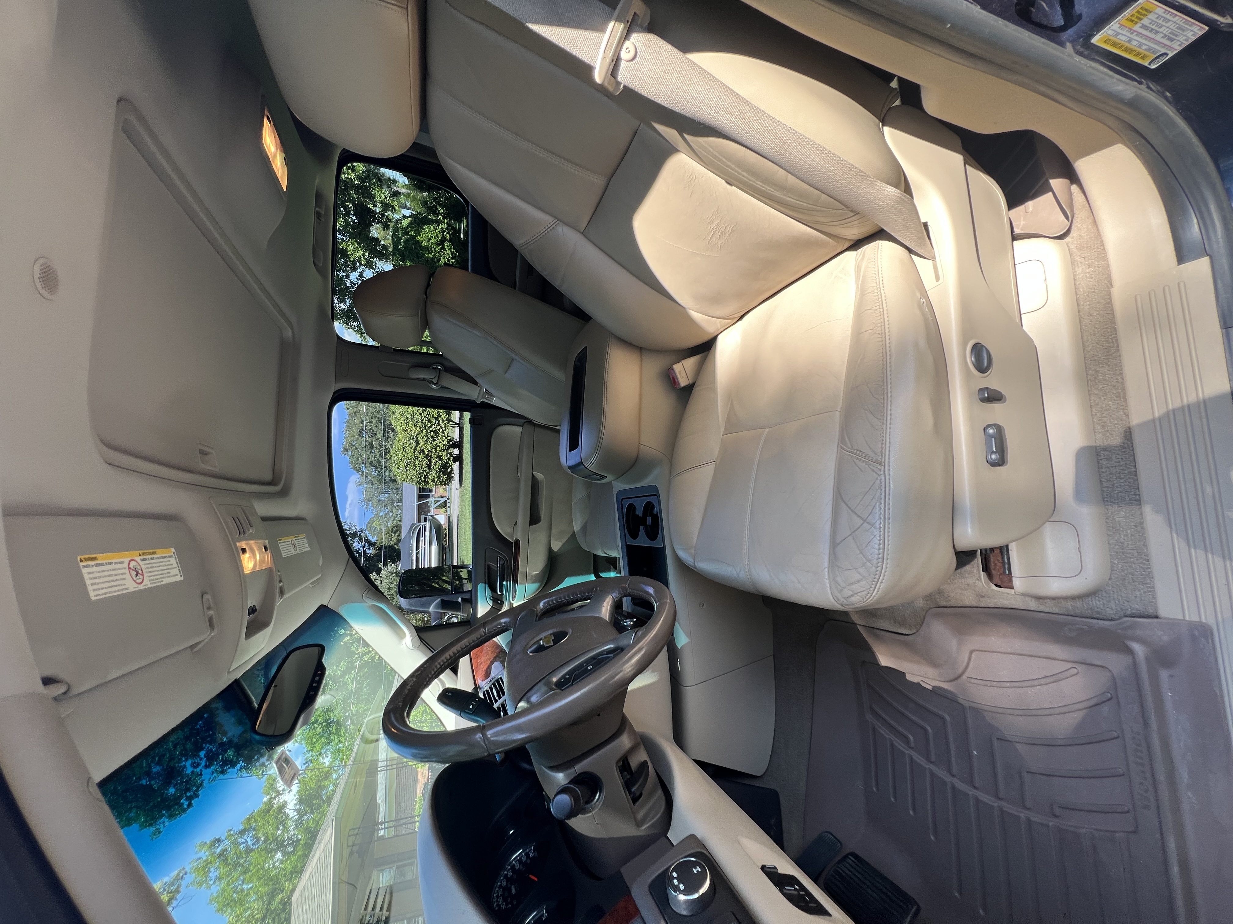 Used 2011 Chevrolet Silverado 2500 LTZ w/ LTZ Plus Package AWD/4WD image 30
