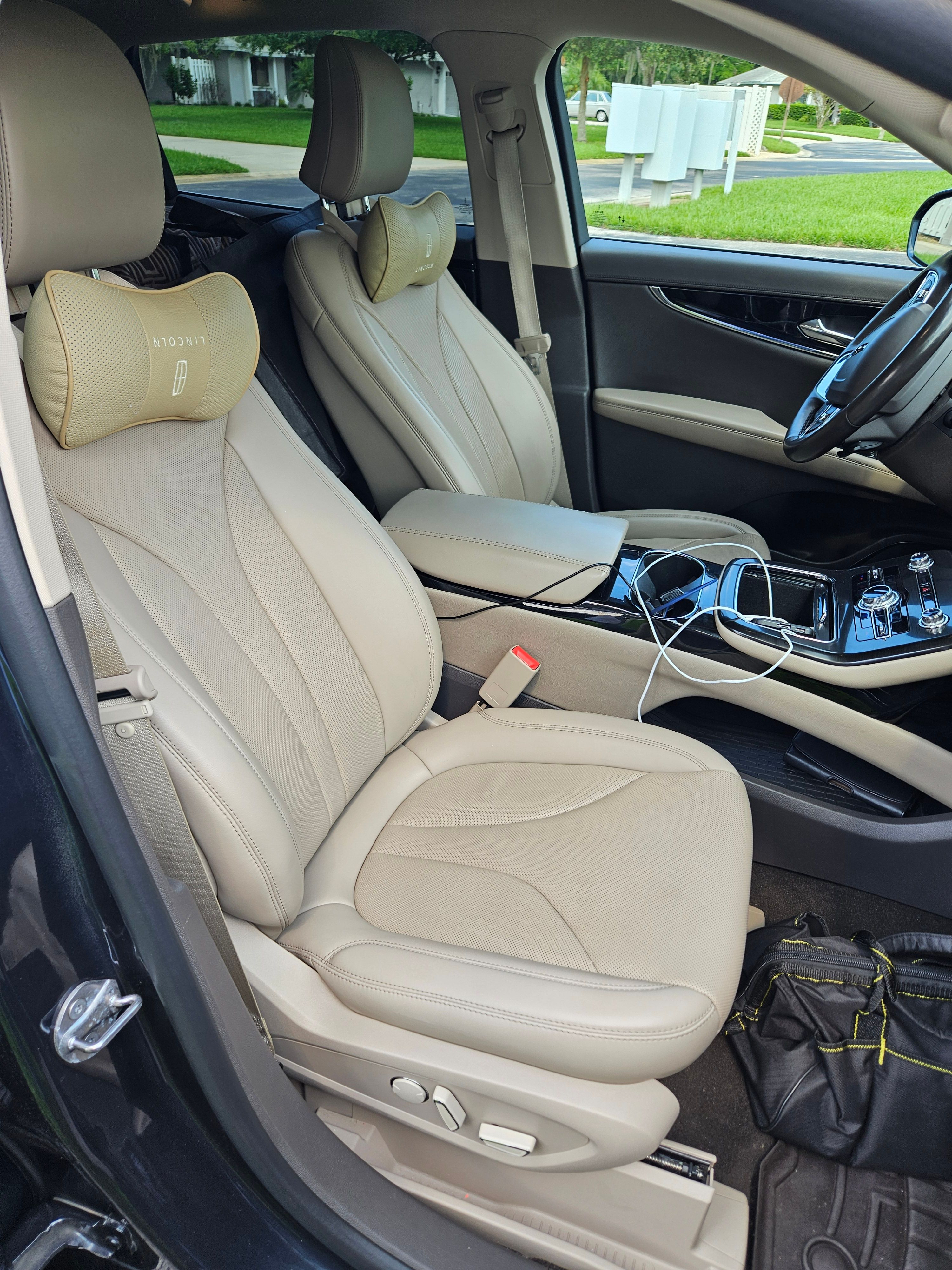 Used 2022 Lincoln Nautilus Reserve w/ Equipment Group 201A AWD/4WD image 9