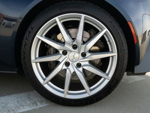 Used 2020 Aston Martin V8 Vantage Coupe image 9