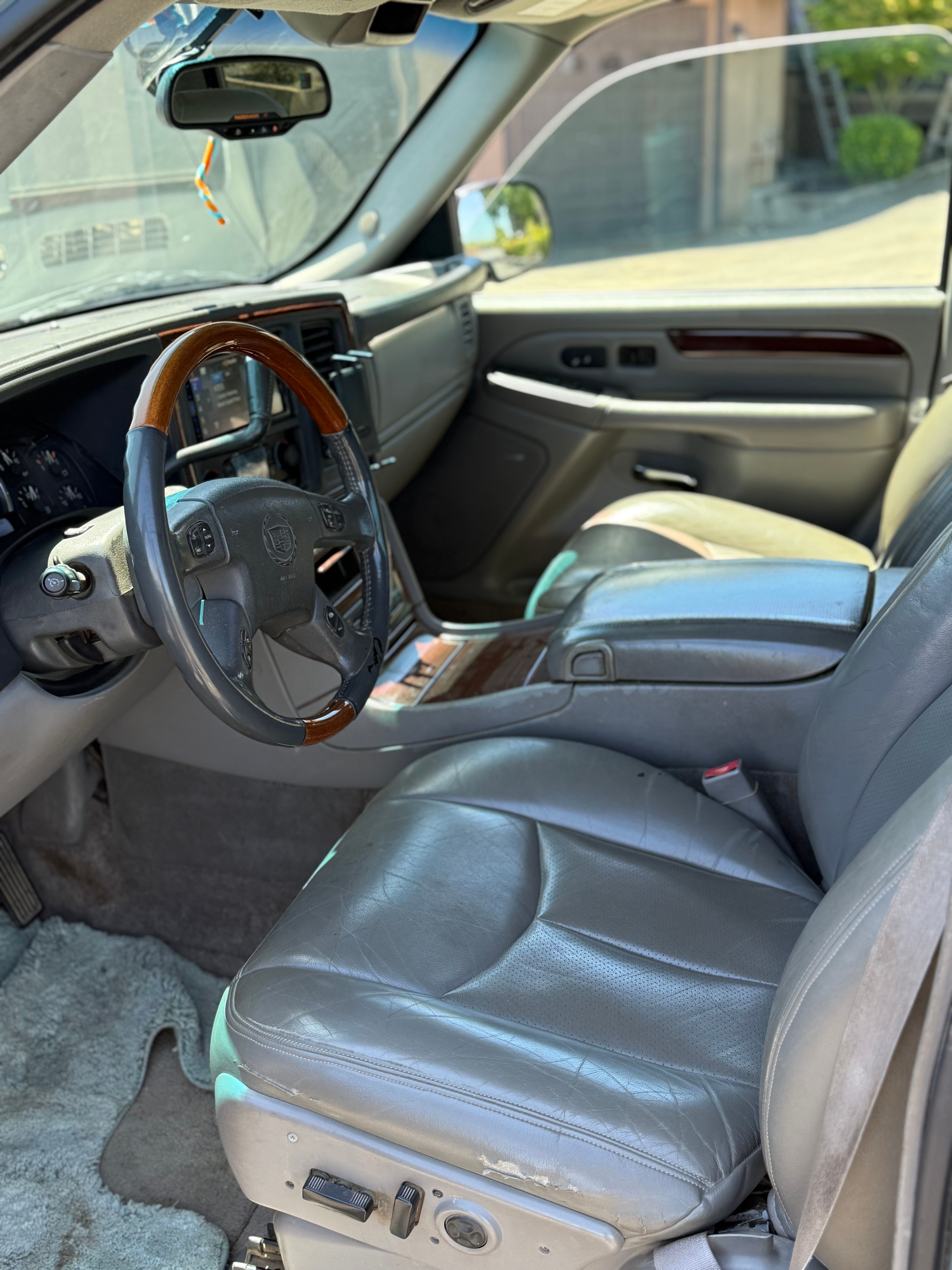 Used 2003 Cadillac Escalade EXT w/ Marketing Vehicle Package AWD/4WD image 8
