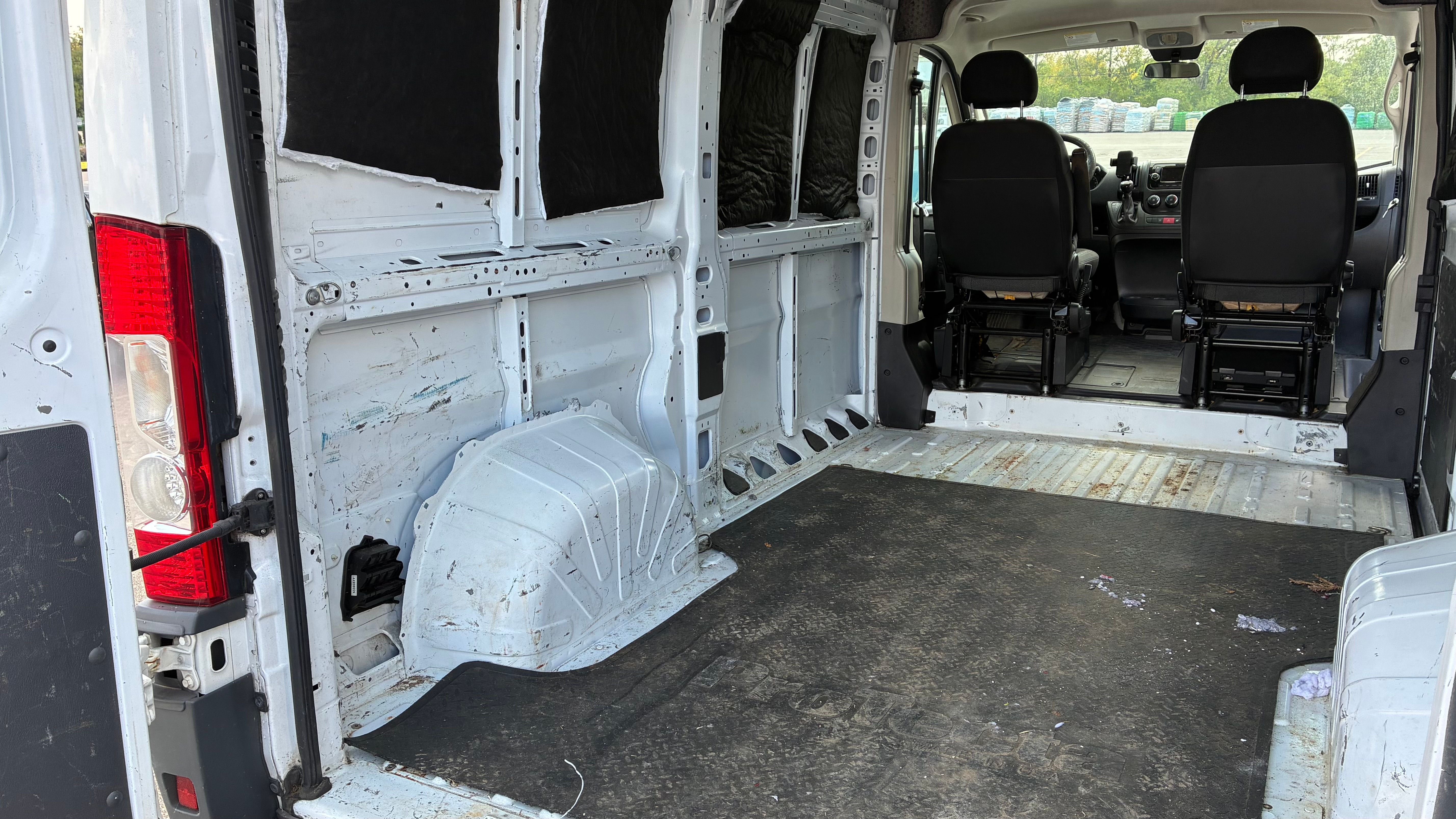 Used 2018 RAM ProMaster 2500 FWD image 13