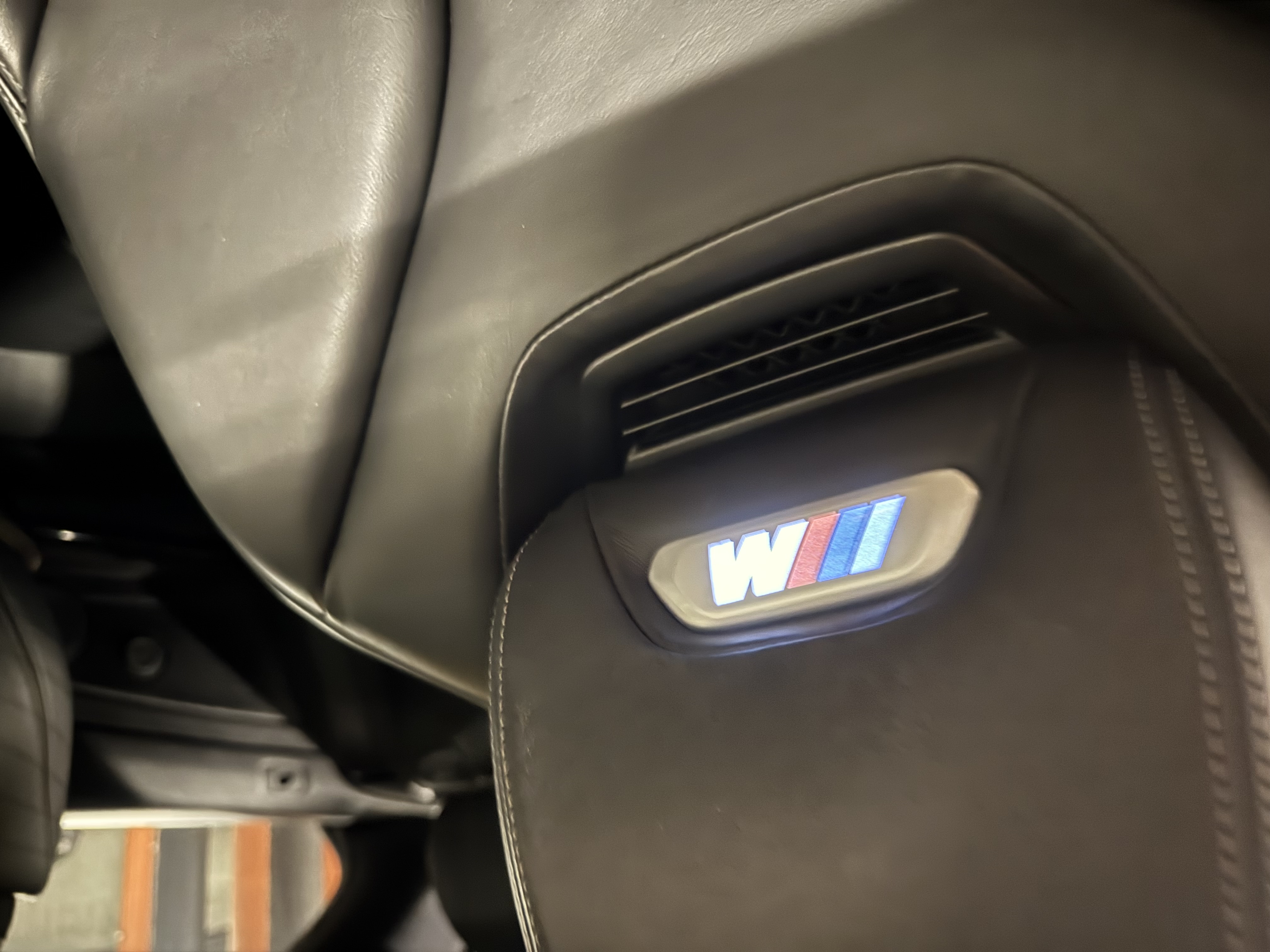 Used 2016 BMW M4 Convertible RWD image 9