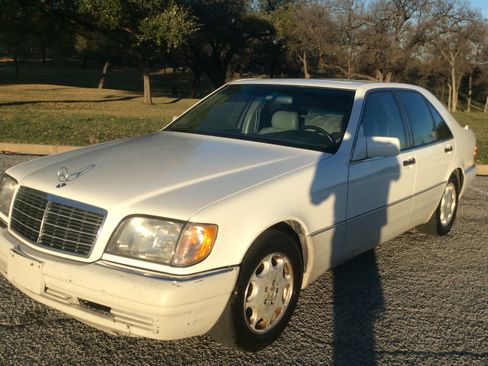 Used 1995 Mercedes-Benz S 320 image 4