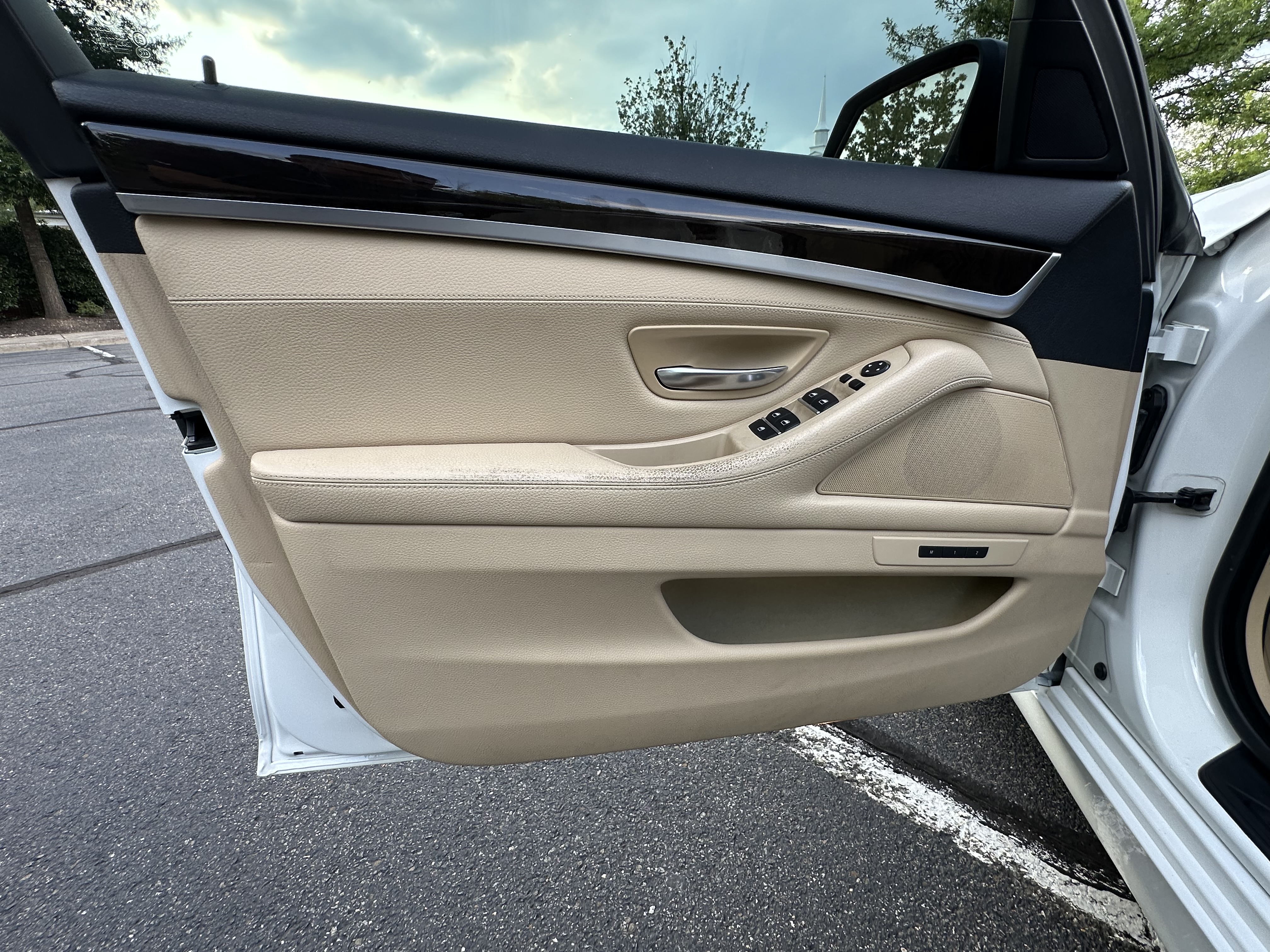Used 2013 BMW 535i xDrive Sedan AWD/4WD image 12