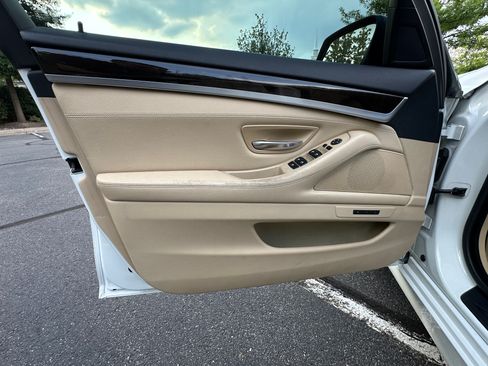Used 2013 BMW 535i xDrive Sedan AWD/4WD image 12