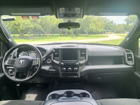 Used 2022 RAM 3500 Tradesman image 12