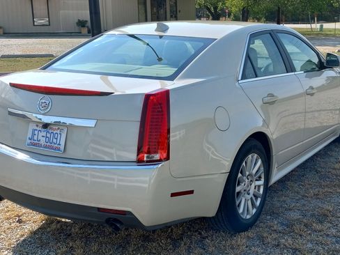 Used 2010 Cadillac CTS Luxury image 5