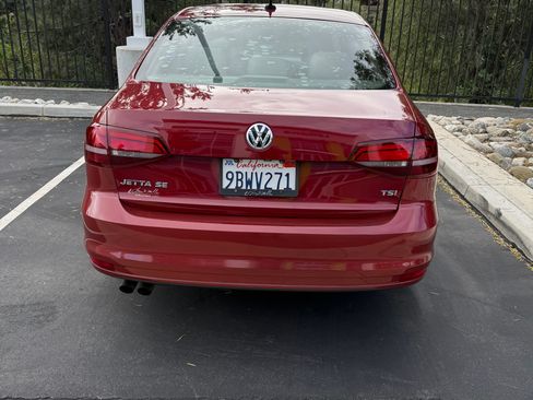 Used 2016 Volkswagen Jetta SE image 10