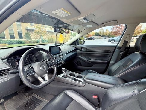Used 2020 Nissan Altima 2.5 SR image 9