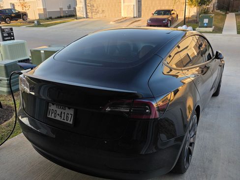 Used 2022 Tesla Model 3 Performance image 6