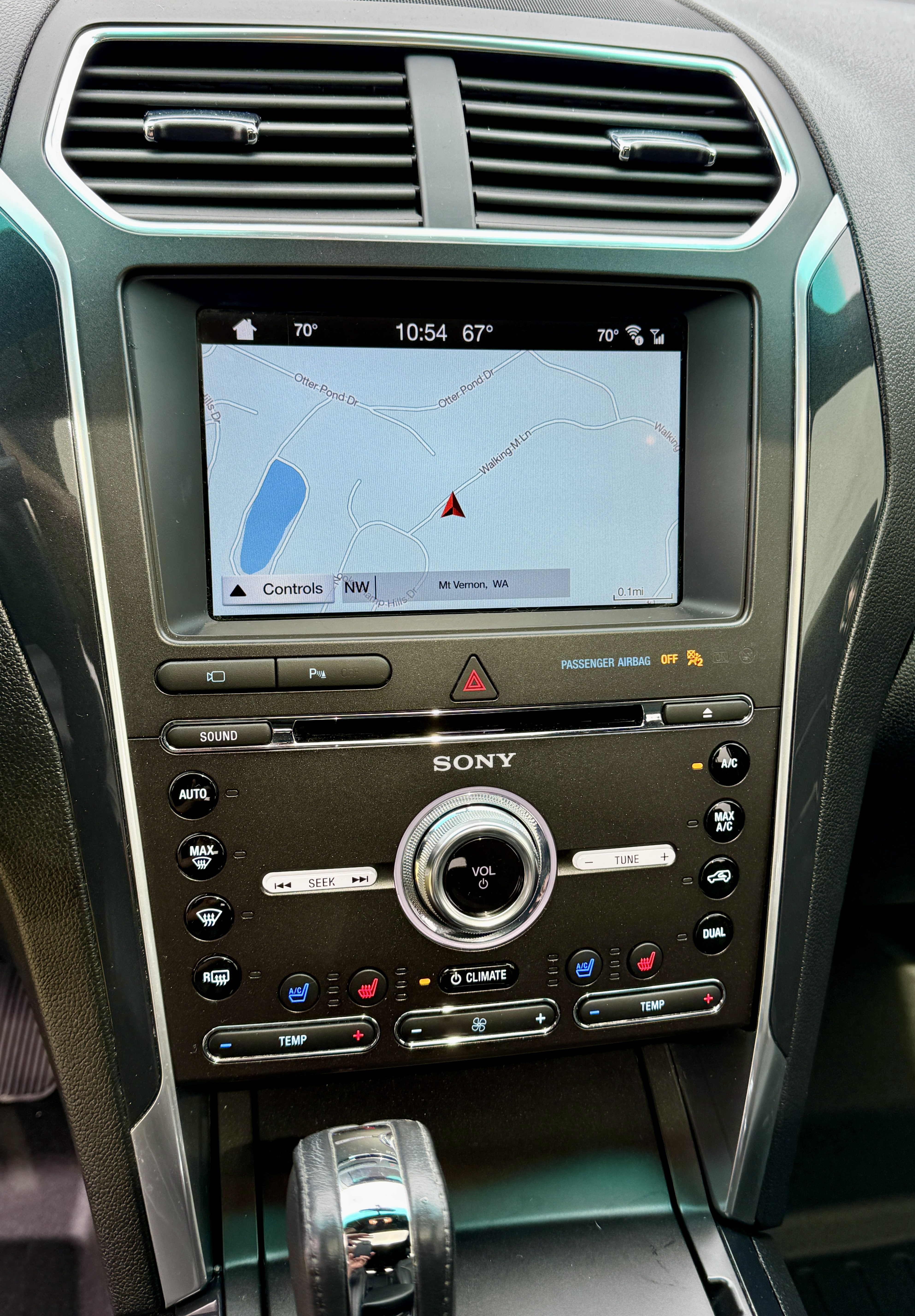 Used 2017 Ford Explorer Limited AWD/4WD image 6