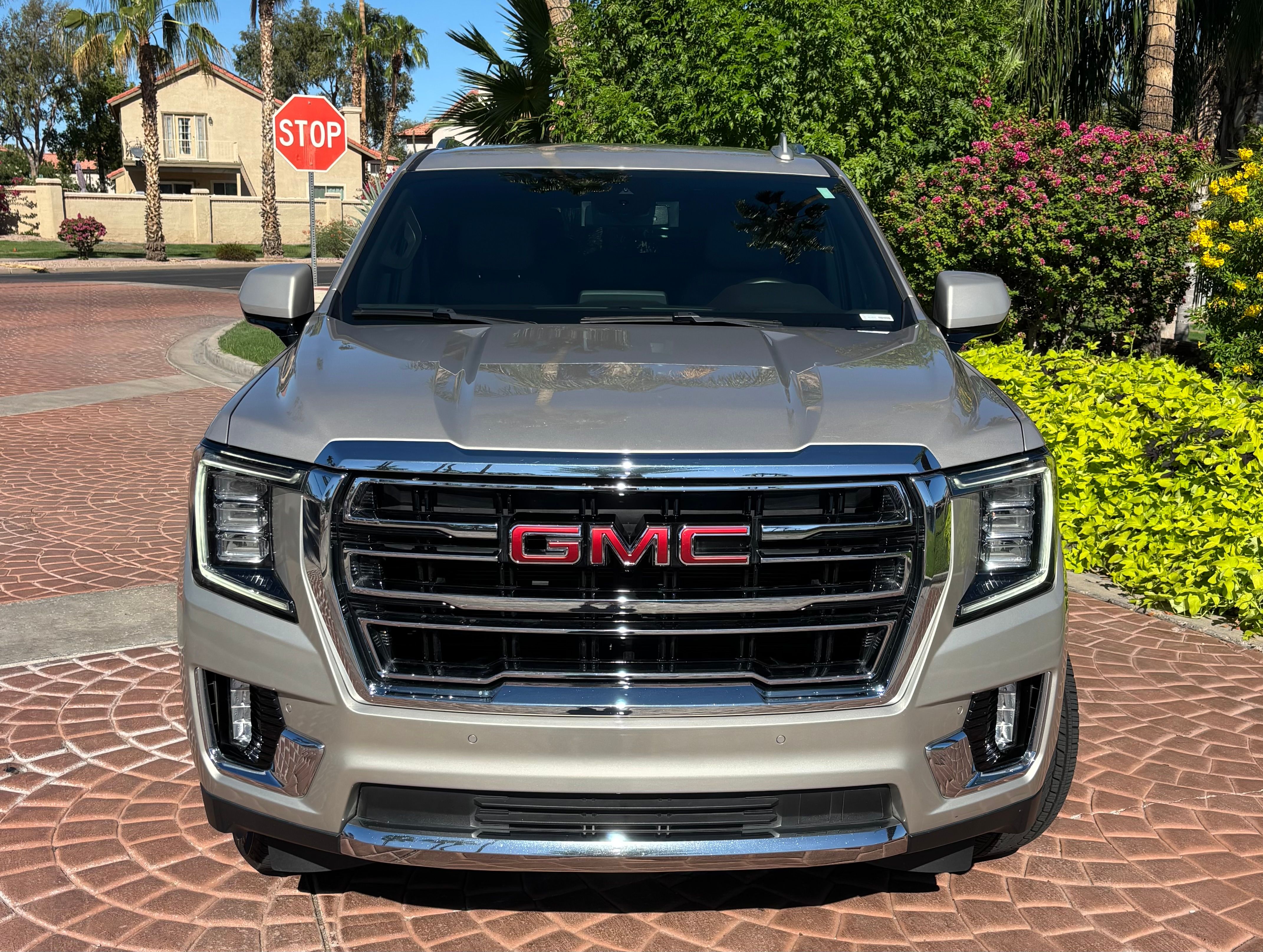Used 2023 GMC Yukon SLT RWD image 8
