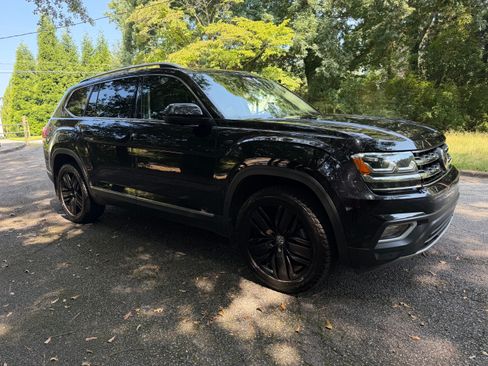 Used 2018 Volkswagen Atlas SEL Premium AWD/4WD image 6