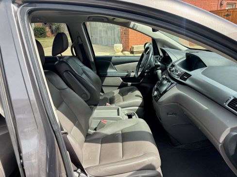 Used 2016 Honda Odyssey EX-L image 4