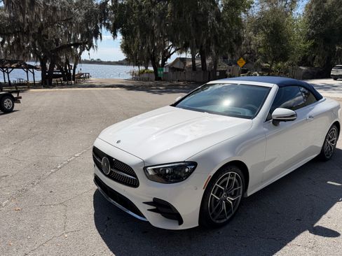 Used 2022 Mercedes-Benz E 450 Cabriolet image 11