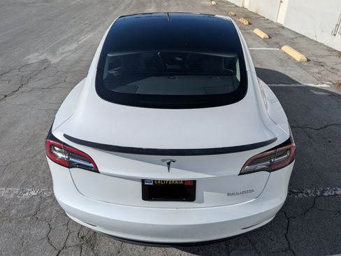 Used 2023 Tesla Model 3 Performance image 12