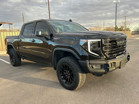 Used 2023 GMC Sierra 1500 AT4X image 25
