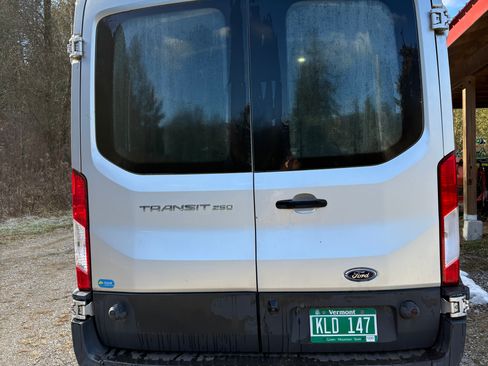 Used 2017 Ford Transit 250 148 Medium Roof image 5