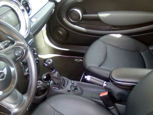 Used 2011 MINI Cooper Hardtop image 15