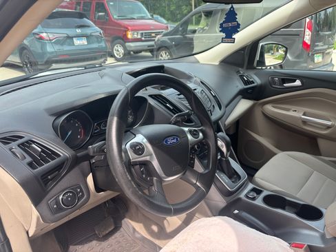 Used 2014 Ford Escape SE FWD image 8