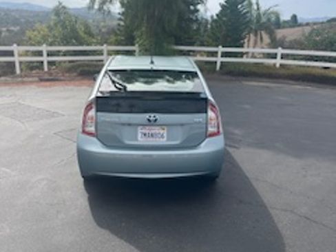 Used 2015 Toyota Prius Four image 4