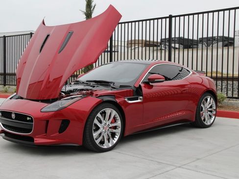 Used 2015 Jaguar F-TYPE R RWD image 8