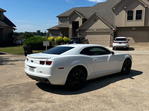 Used 2013 Chevrolet Camaro LT w/ RS Package RWD image 8