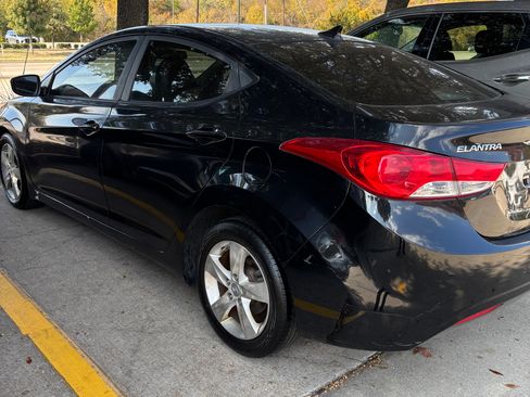 Used 2012 Hyundai Elantra GLS w/ Preferred Pkg 3 image 6