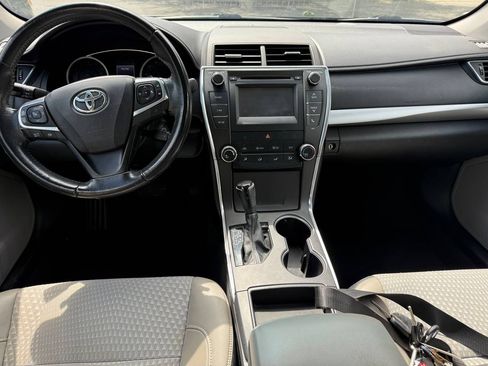 Used 2015 Toyota Camry SE FWD image 22